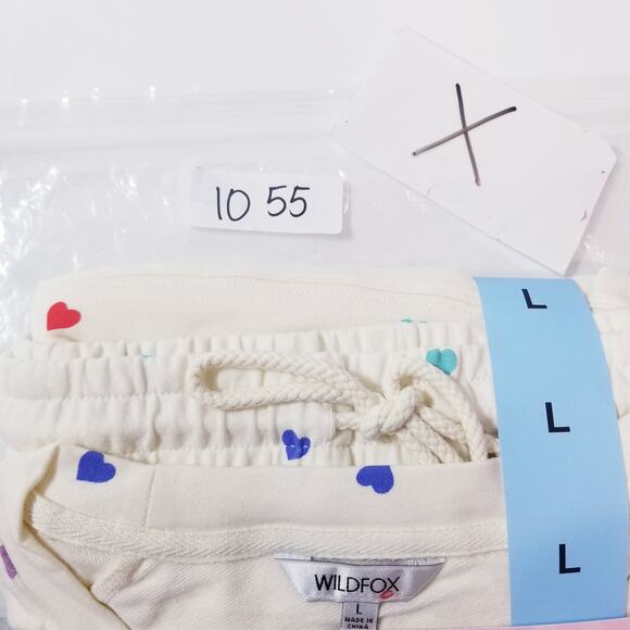 WildFox Oatmeal Hearts Print Sweatshirt and Short Lounge Set Co-Ord Sets - Picture 13 of 13